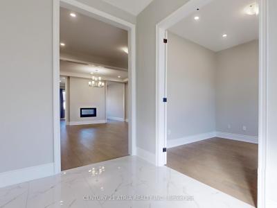 233 CONKLIN CRESCENT, Aurora, Ontario L4G 0Z4, Canada