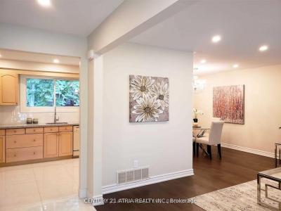 27 FONTHILL BOULEVARD, Markham, Ontario L3R 1V5, CANADÁ