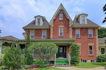 7 MAPLE VIEW LANE, Whitchurch-Stouffville-, Ontario L4A 7X5, Canada