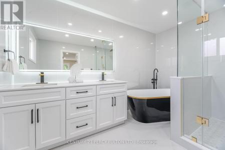 6 BRAY DRIVE, Ajax (central), Ontario L1T 3M1, Kanada