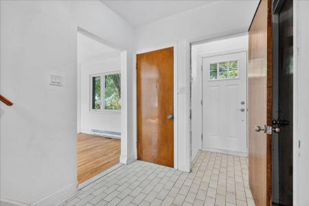 220 Rue Hébert, Montréal (Saint-Laurent), 魁北克省 H4N 2K5, 加拿大