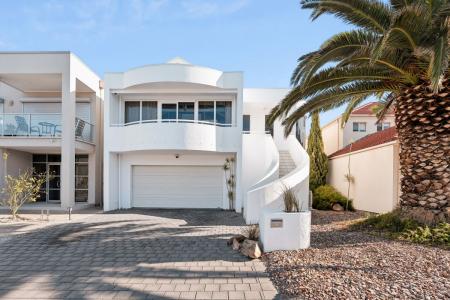 98 Gulf Point Drive, North Haven, SA 5018, Australia