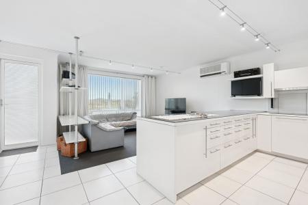98 Gulf Point Drive, North Haven, SA 5018, Australia