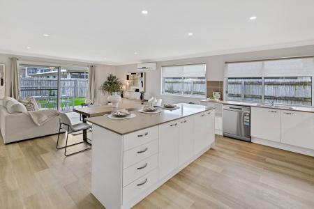 11 Curtis Street, Mountain Creek, QLD 4557, Australia