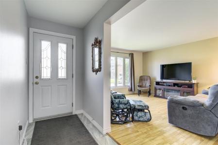 15355 Rue Champlain, Saint-Hyacinthe, 魁北克省 J2T 3A3, 加拿大
