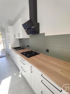 Nantes, Pays De La Loire 44100, France