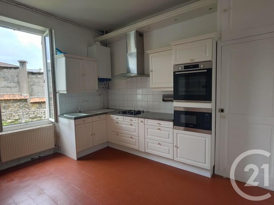Nevers, Bourgogne 58000, France