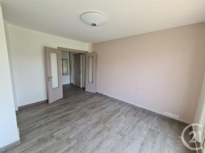 Bourg La Reine, Île-de-France 92340, アキタン