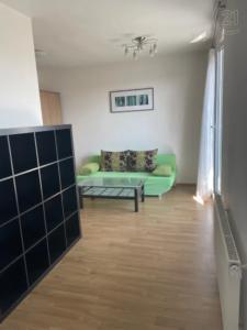 189/22, Májovková, Praha, území Hlavního města Prahy 10400, Czech Republic