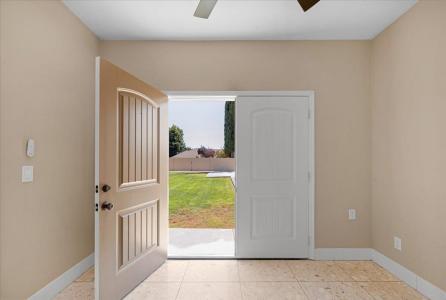 1730 S Helm Avenue, Fresno, カリフォルニア 93727, アメリカ合衆国