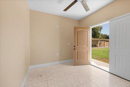 1730 S Helm Avenue, Fresno, カリフォルニア 93727, アメリカ合衆国
