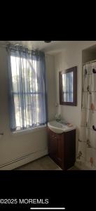 26 Highland Boulevard, Keansburg, New Jersey 07734, USA