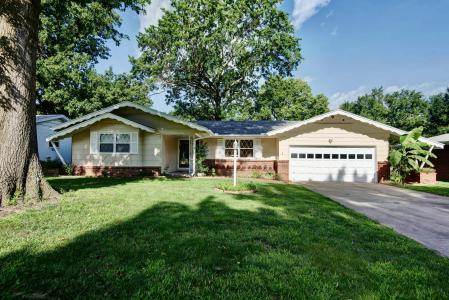 2303 S Barcliff Avenue, Springfield, Missouri 65804, USA