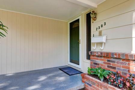 2303 S Barcliff Avenue, Springfield, Missouri 65804