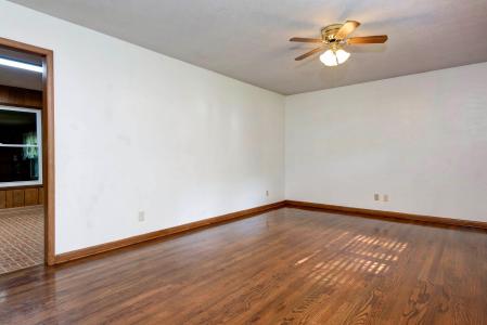 2303 S Barcliff Avenue, Springfield, Missouri 65804, USA