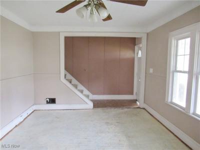 4904 E 85th Street, Garfield Heights, Ohio 44125, USA