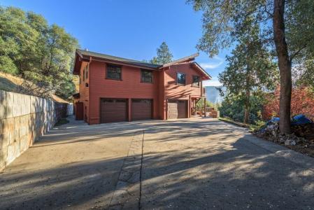 42203 Oak Lane, Oakhurst, California 93644