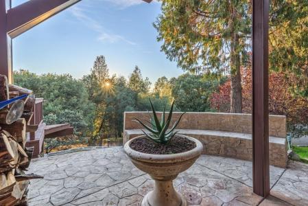 42203 Oak Lane, Oakhurst, California 93644
