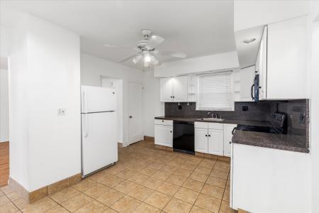 82 Scrivens St, Totowa, Nova Jersey 07512, Estados Unidos