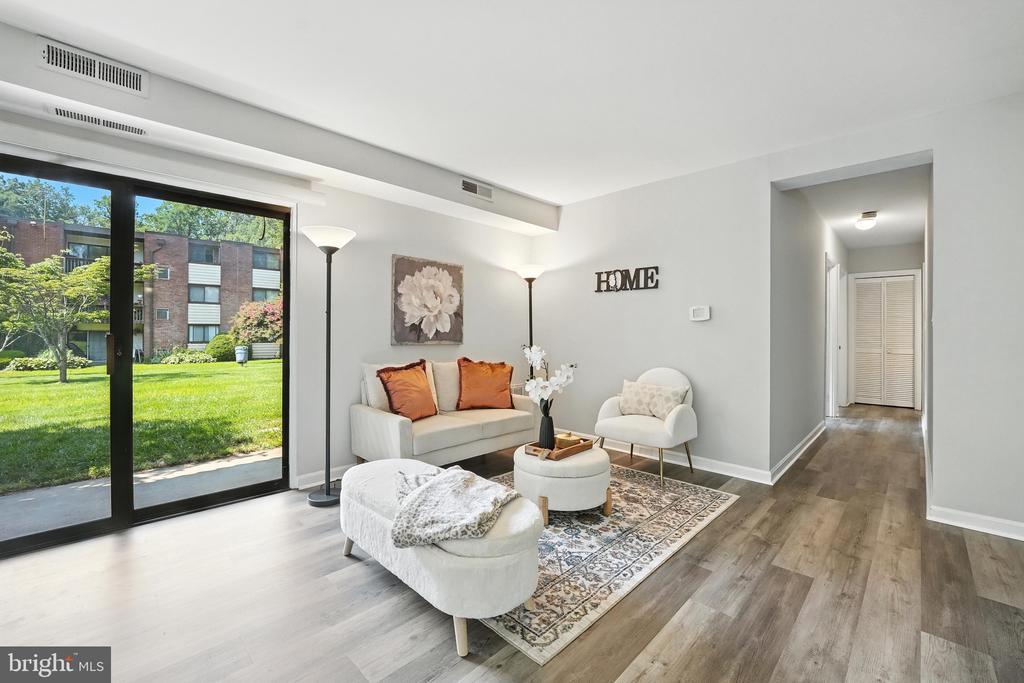 10723 W West Drive , 103, Fairfax, Virgínia 22030, Estados Unidos