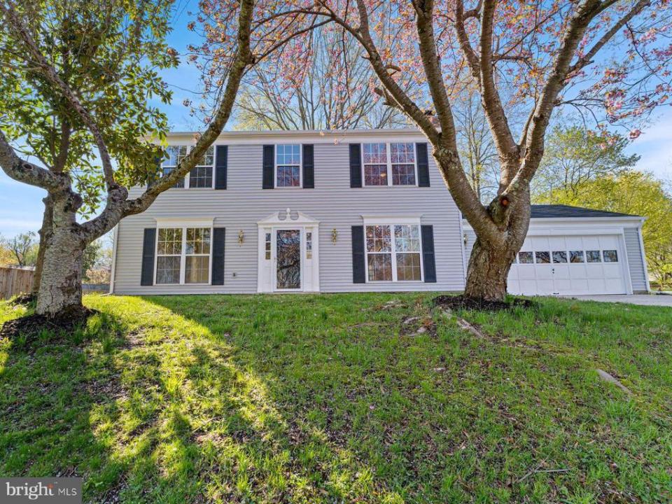 8809 Silverleaf Street, Waldorf, Maryland 20603, USA