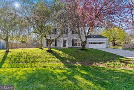 8809 Silverleaf Street, Waldorf, Maryland 20603, USA
