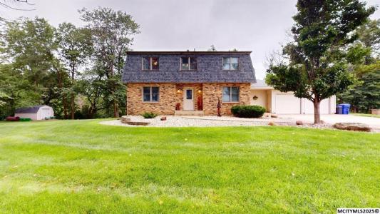 15882 Thrush Ave, Nora Springs, Iowa 50458, Estados Unidos