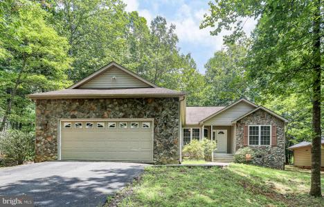 219 Washington Street, Locust Grove, Virginia 22508