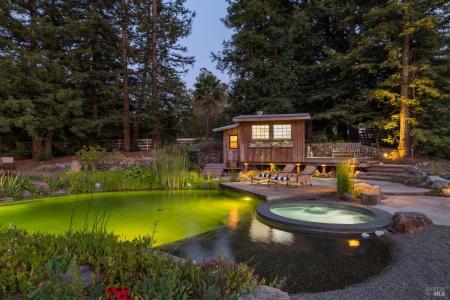 240 Metz Ln, Petaluma, California 94952, USA