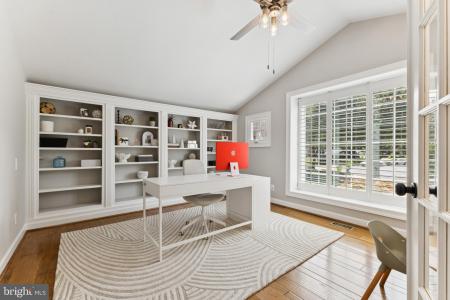 1961 Yearling Court, Vienna, Virgínia 22182, Estados Unidos