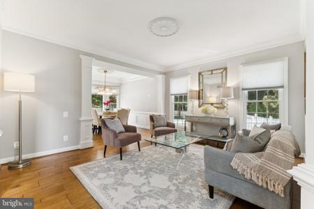 1961 Yearling Court, Vienna, Virginia 22182, USA