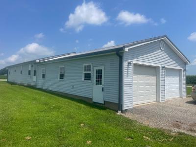 1273 N. 1425th St., Mason, Illinois 62443, USA