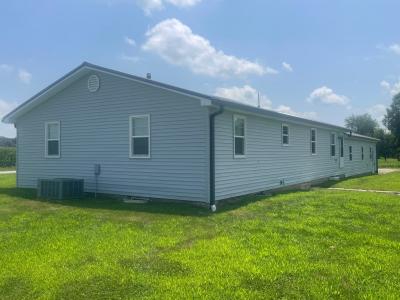1273 N. 1425th St., Mason, Illinois 62443, USA