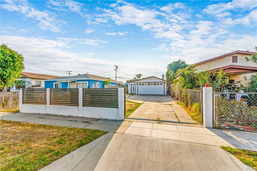 12029 2nd Ave, Lynwood, California 90262