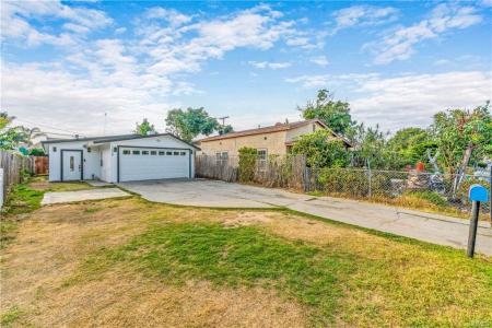 12029 2nd Ave, Lynwood, California 90262
