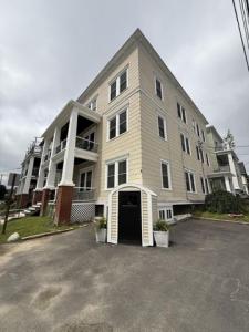 128 Pine Street, Lewiston, Maine 04240, USA