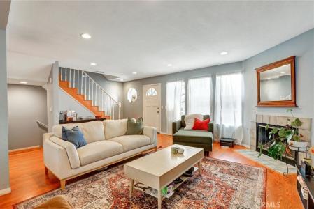 533 Walnut Avenue , 7, Long Beach, California 90802, USA