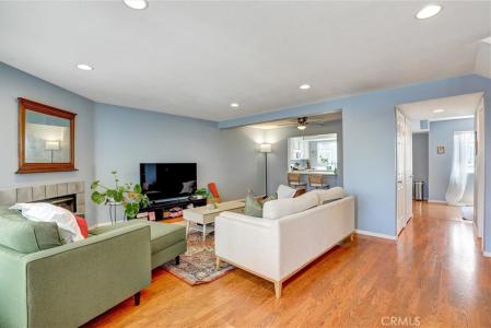 533 Walnut Avenue , 7, Long Beach, California 90802, USA