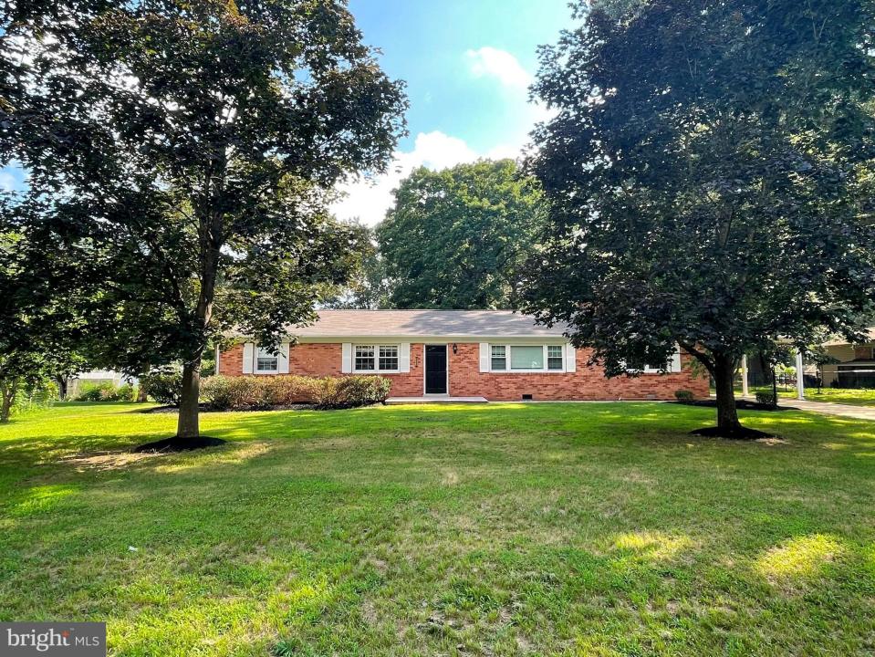 10225 Dogwood Drive, White Plains, Maryland 20695, USA