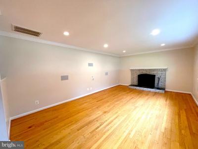 10225 Dogwood Drive, White Plains, Maryland 20695, USA