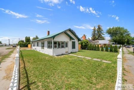 405 1st W, RIRIE, Idaho 83443, États-Unis