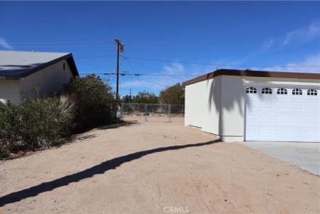 6052 Chia Avenue, 29 Palms, California 92277