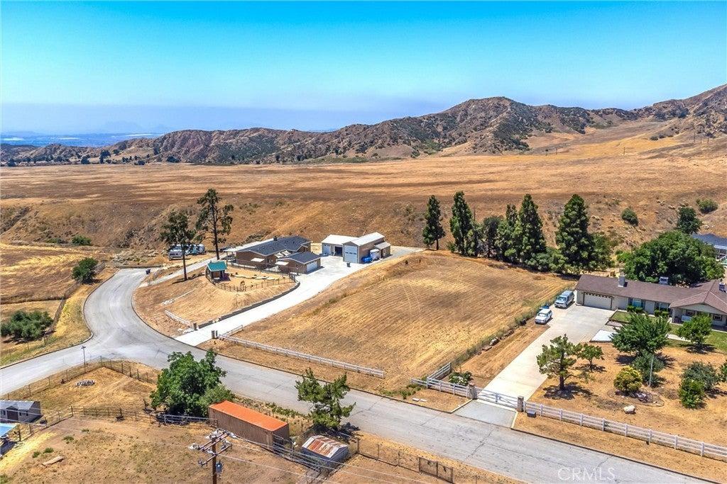 8767 Peach Summit Drive, Banning, Califórnia 92220, Estados Unidos