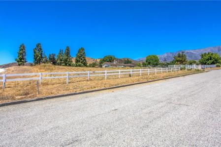 8767 Peach Summit Drive, Banning, Califórnia 92220, Estados Unidos