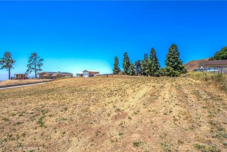 8767 Peach Summit Drive, Banning, Califórnia 92220, Estados Unidos