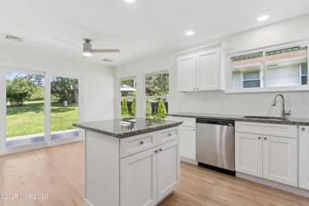1657 Mount Everest Lane, Toms River, 紐澤西州 08753, 美國