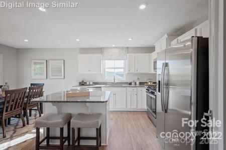 571 Nesbe Street , 2221, Lancaster, Южная Каролиня 29720, Соединенные Штаты