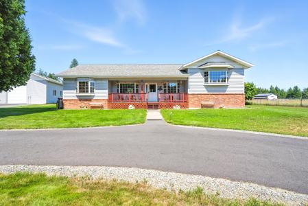 235 Shamrock Rd, Bonners Ferry, Idaho 83805