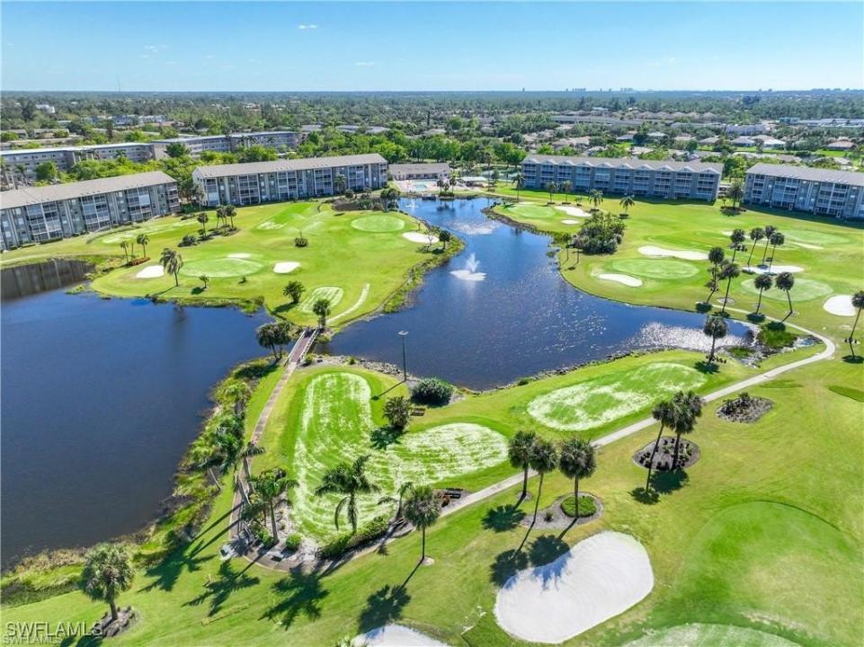 14751 Hole In One Circle , 205, Fort Myers, Florida 33919