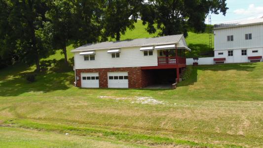 21569 SR 16, Coshocton, Ohio 43812, USA